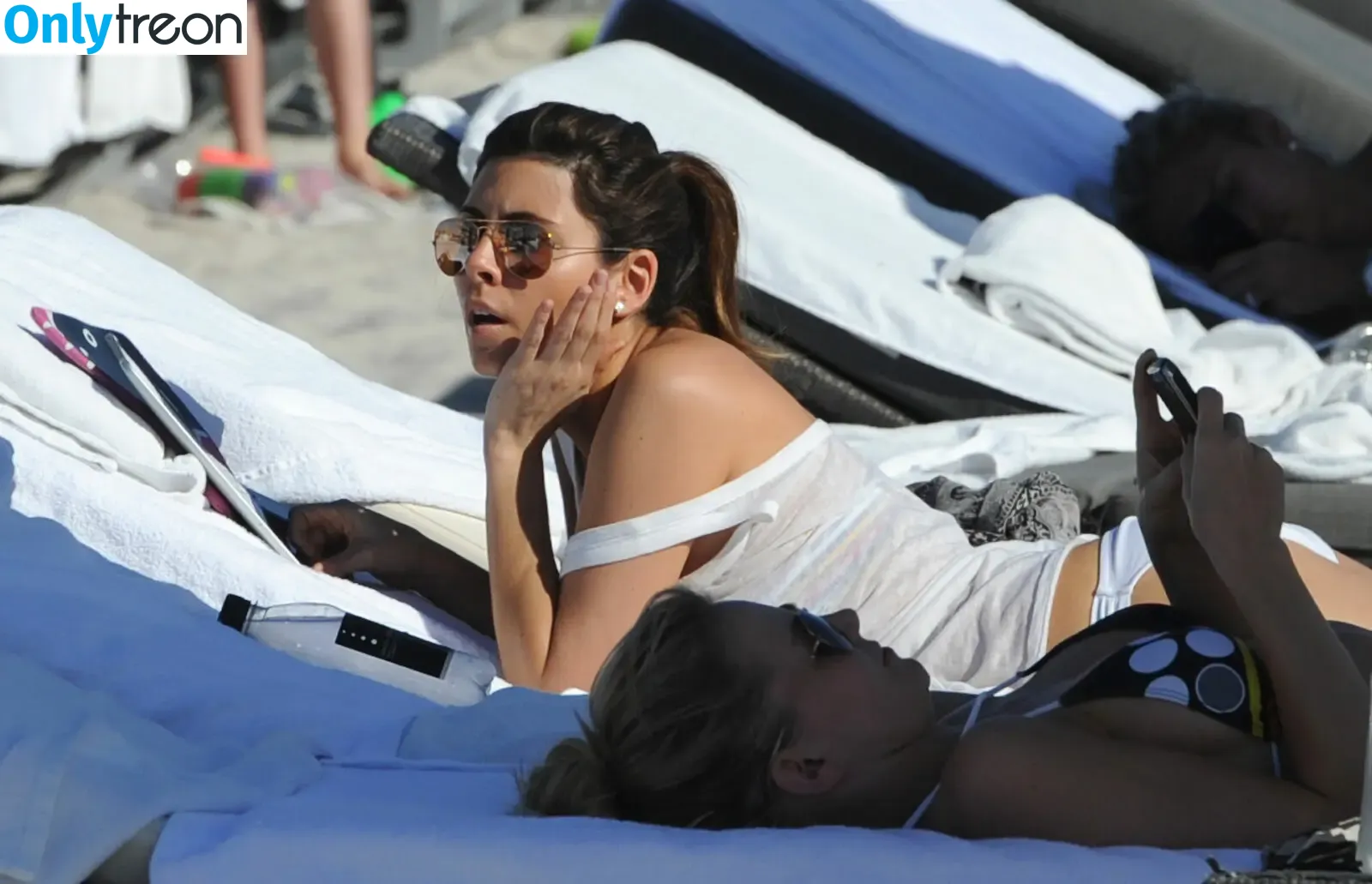 Jamie-Lynn Sigler nude photo #0064 (JamieLSigler / jamielynnsigler)