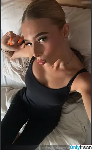 jamieleelola nude photo #0001