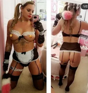 Jamieleepinkymummy / barbiequinn2021 nude photo #0010