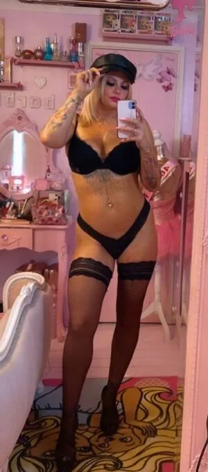 Jamieleepinkymummy / barbiequinn2021 nude photo #0045