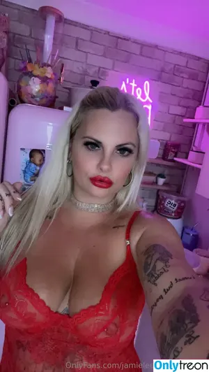 Jamieleepinkymummy / barbiequinn2021 nude photo #0247