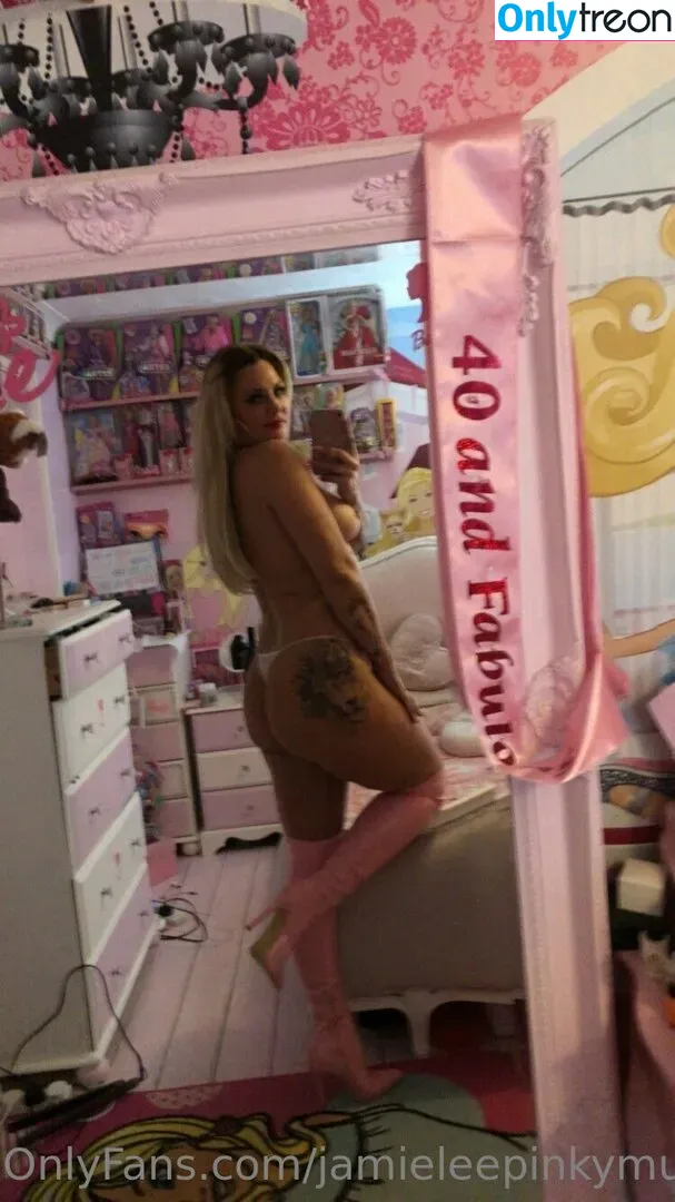 Jamieleepinkymummy nude photo #0221 (barbiequinn2021)