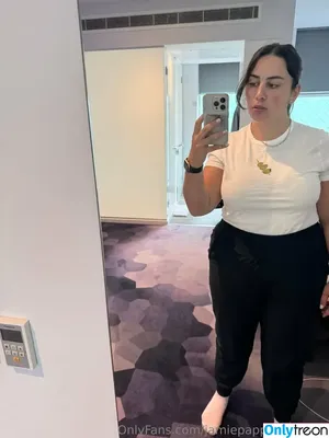 jamiepappascomedy / jamieamaleapappas nude photo #0050