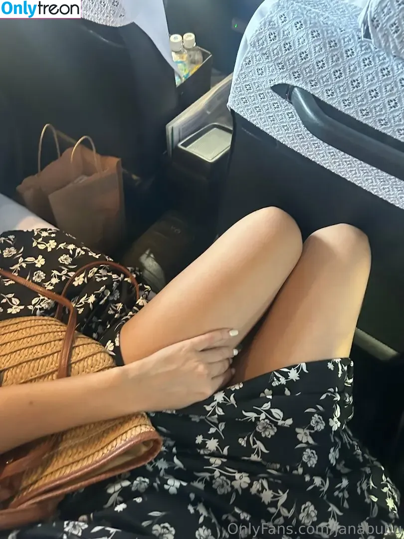 janabubu nude photo #0136 (janabubuofficial)