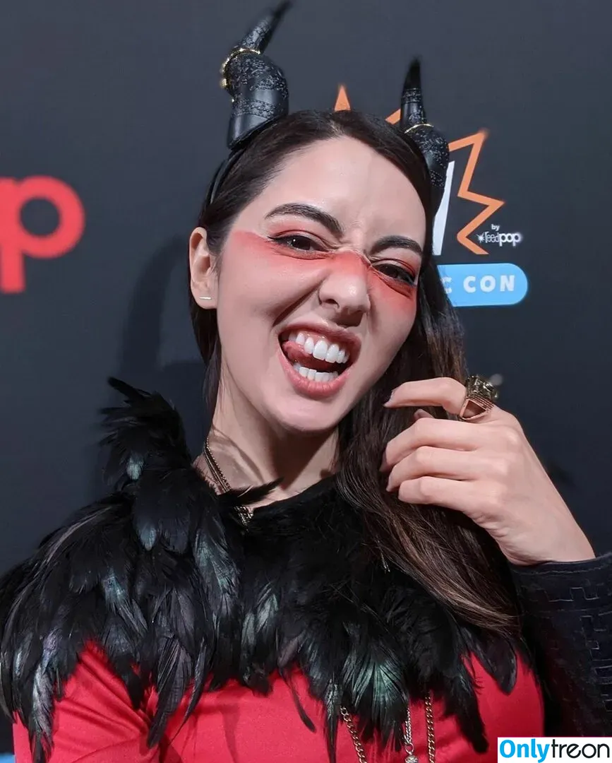 Jane Douglas nude photo #0001 (OXClub / OutsideXbox / janedouglas / penny_dreadful)