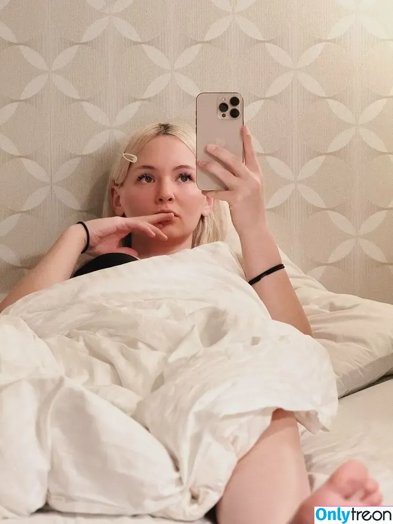 Jane Wild голая photo #0191 (gilticus / janeandthelion)