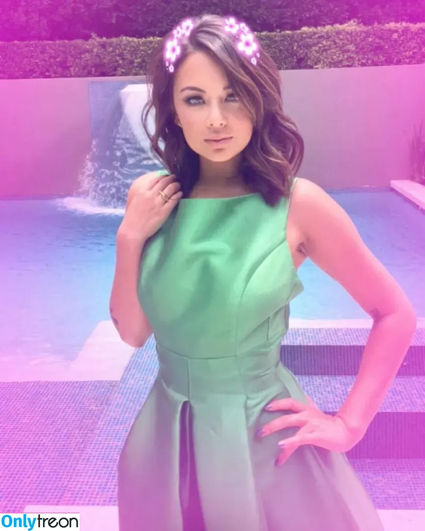 Janel Parrish голая photo #0129 (Janel Parrish)