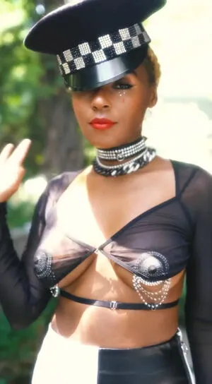 Janelle Monae / janellemonae / screamadelica nude photo #0116