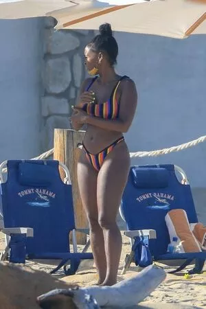 Janelle Monae / janellemonae / screamadelica nude photo #0459