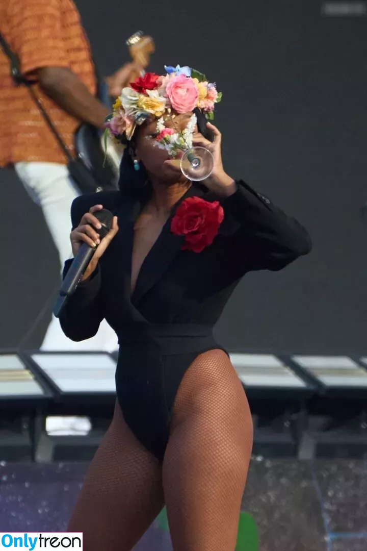 Janelle Monae голая photo #0408 (janellemonae / screamadelica)