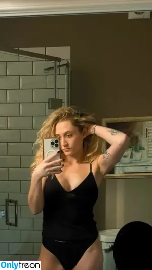 Janet Devlin / JanetJealousy / janetdevlinofficial nude photo #0294