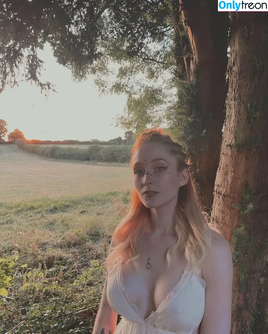 Janet Devlin nude photo #0033 (JanetJealousy / janetdevlinofficial)