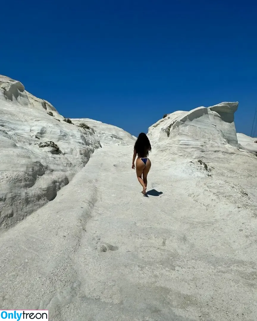 Janet Guzman nude photo #0088 (janetguzman)