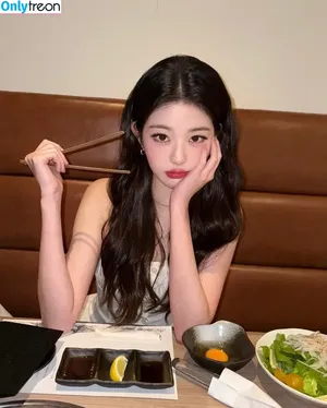 Jang Won-young / for_everyoung10 / 장원영 WONYOUNG nude photo #1757