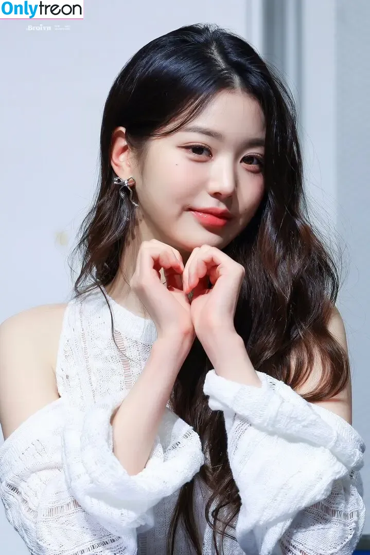Jang Won-young nude photo #1265 (for_everyoung10 / 장원영 WONYOUNG)