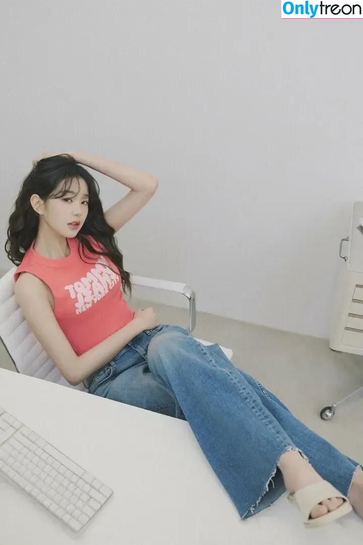 Jang Won-young nude photo #1307 (for_everyoung10 / 장원영 WONYOUNG)