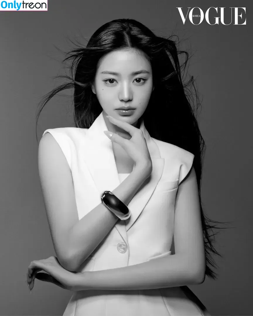 Jang Won-young nude photo #1308 (for_everyoung10 / 장원영 WONYOUNG)