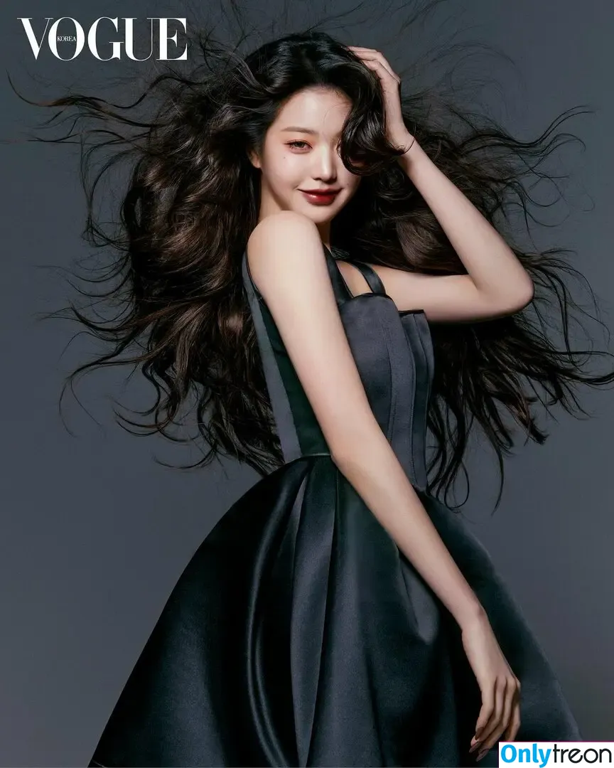 Jang Won-young nude photo #1317 (for_everyoung10 / 장원영 WONYOUNG)
