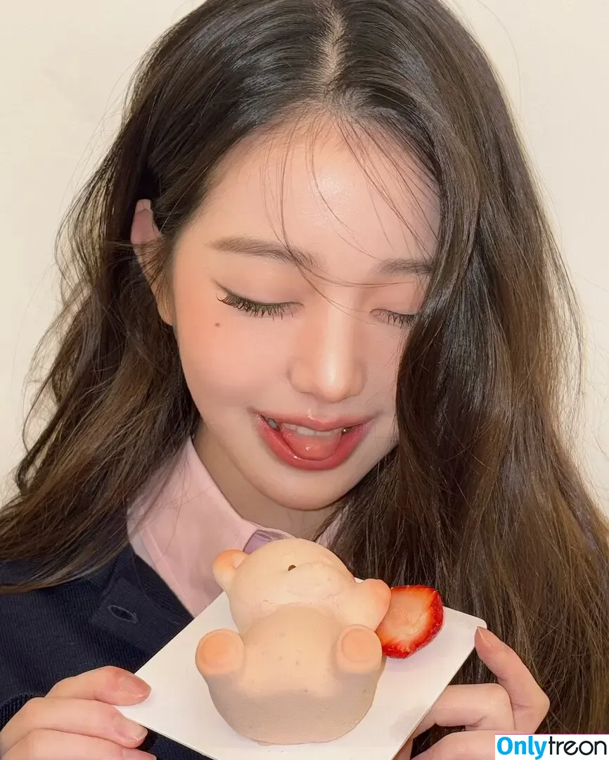Jang Won-young nude photo #1527 (for_everyoung10 / 장원영 WONYOUNG)