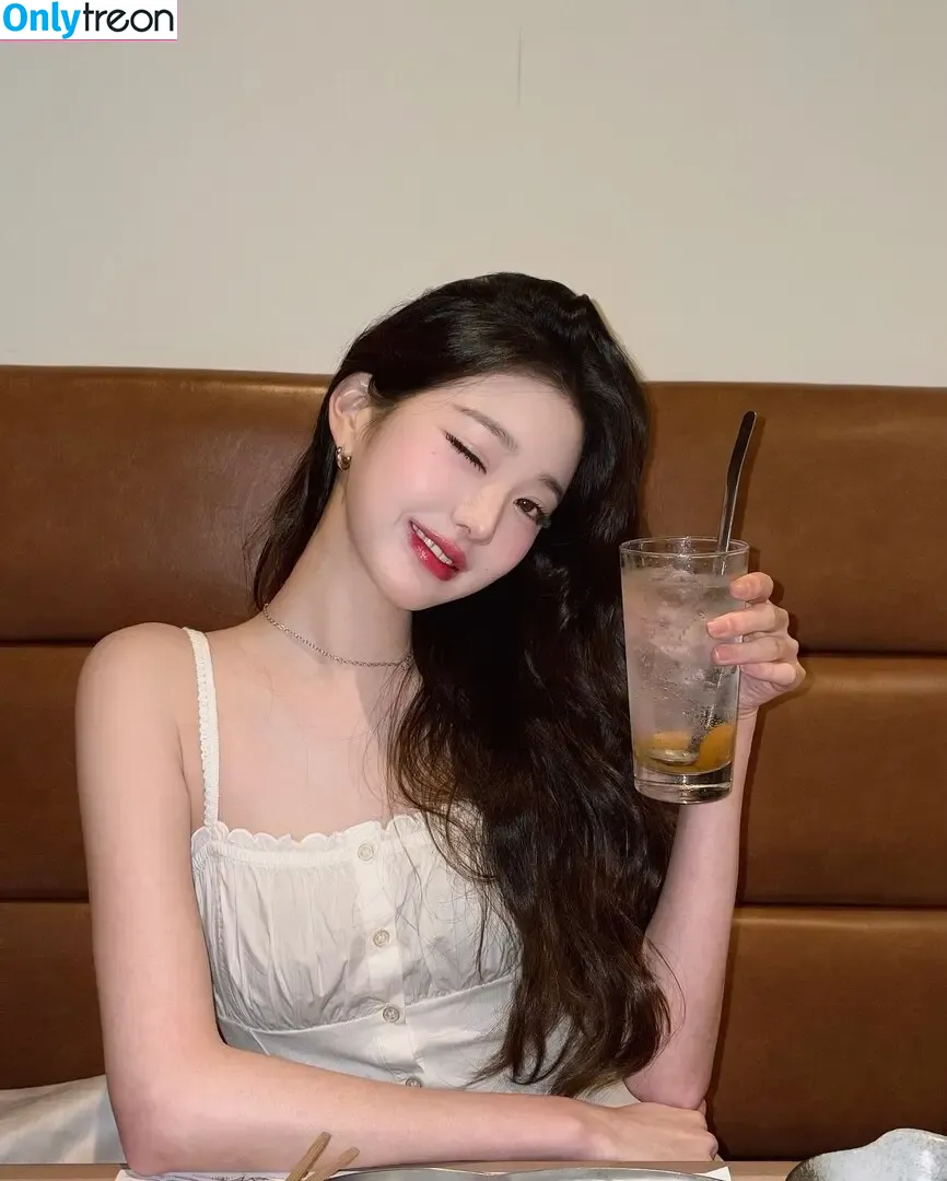 Jang Won-young nude photo #1750 (for_everyoung10 / 장원영 WONYOUNG)