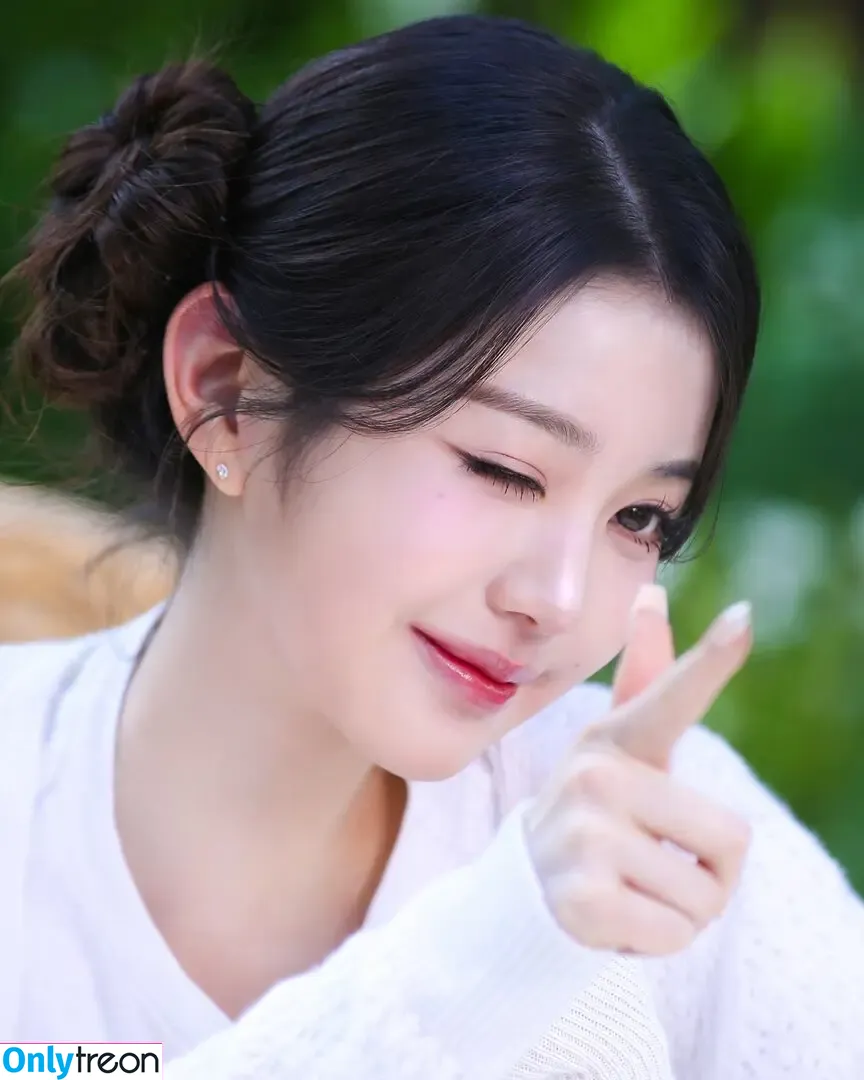 Jang Won-young nude photo #1775 (for_everyoung10 / 장원영 WONYOUNG)