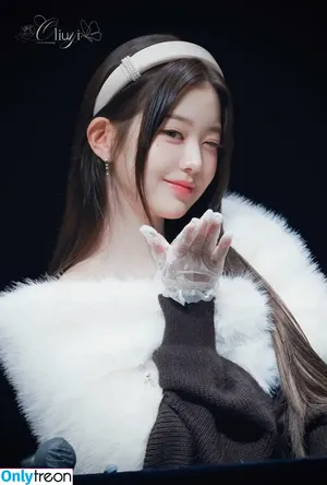 Jang Won-young / for_everyoung10 / 장원영 WONYOUNG nude photo #3677