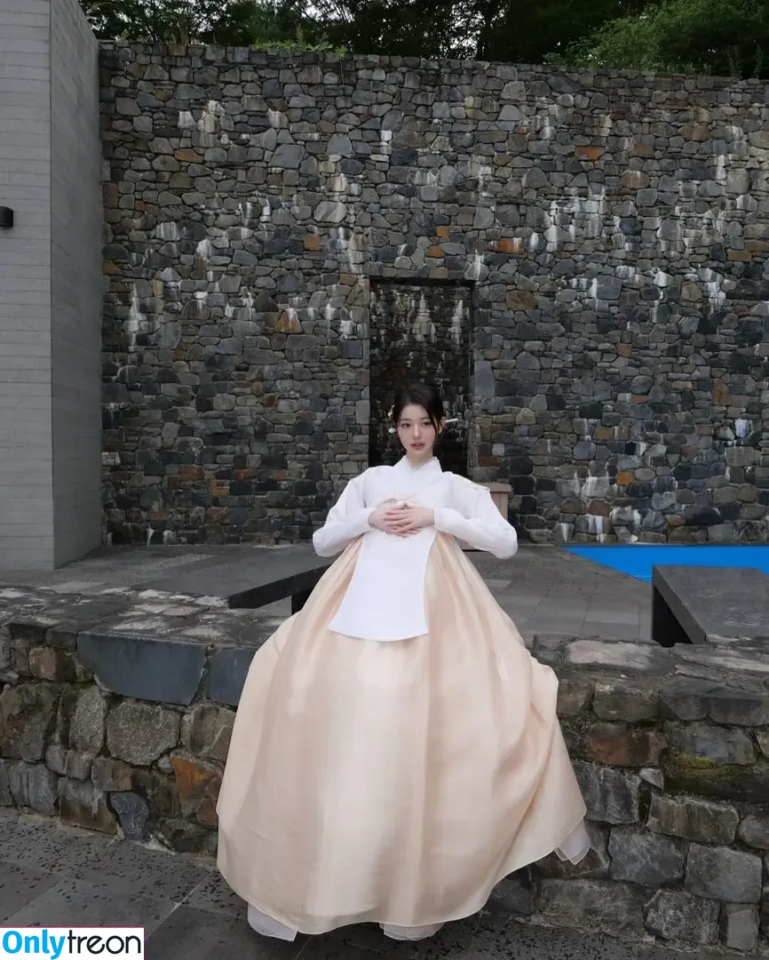 Jang Won-young nude photo #3689 (for_everyoung10 / 장원영 WONYOUNG)