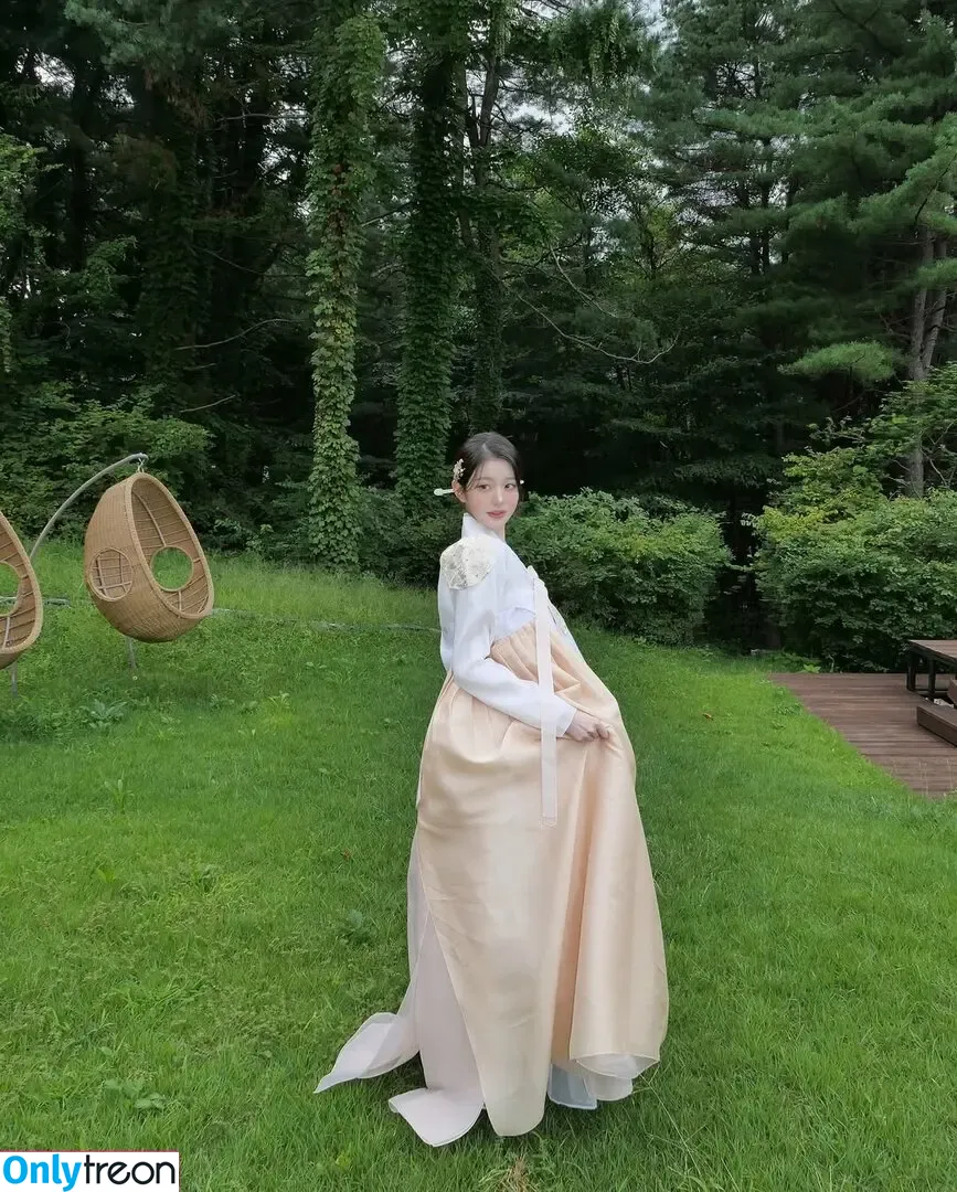 Jang Won-young nude photo #3693 (for_everyoung10 / 장원영 WONYOUNG)