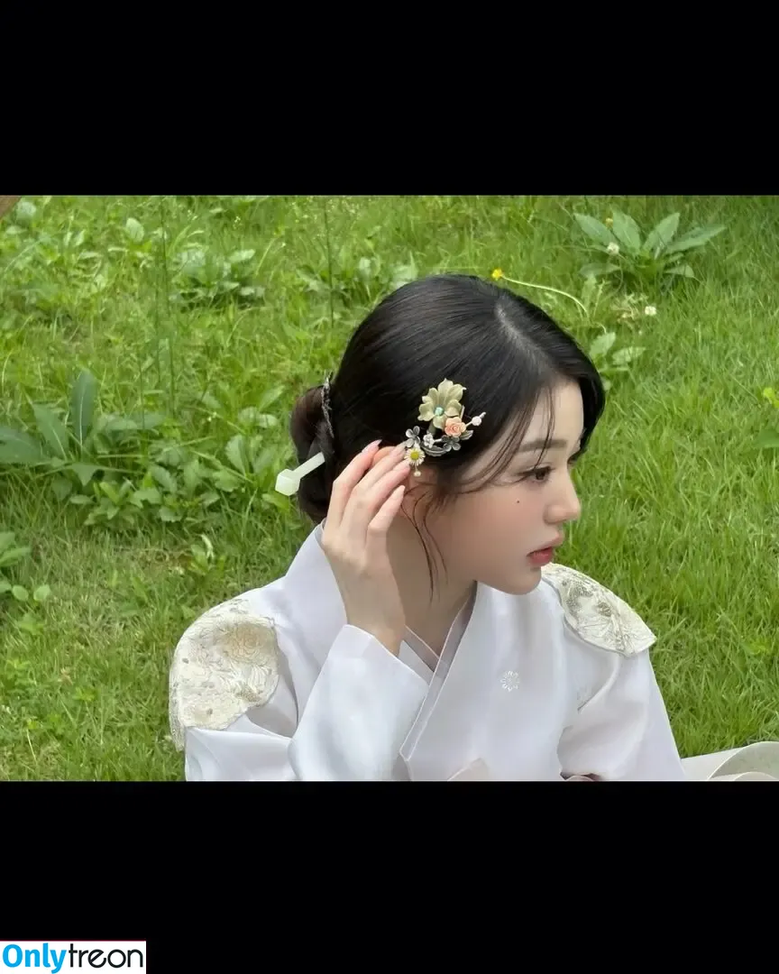 Jang Won-young nude photo #3705 (for_everyoung10 / 장원영 WONYOUNG)