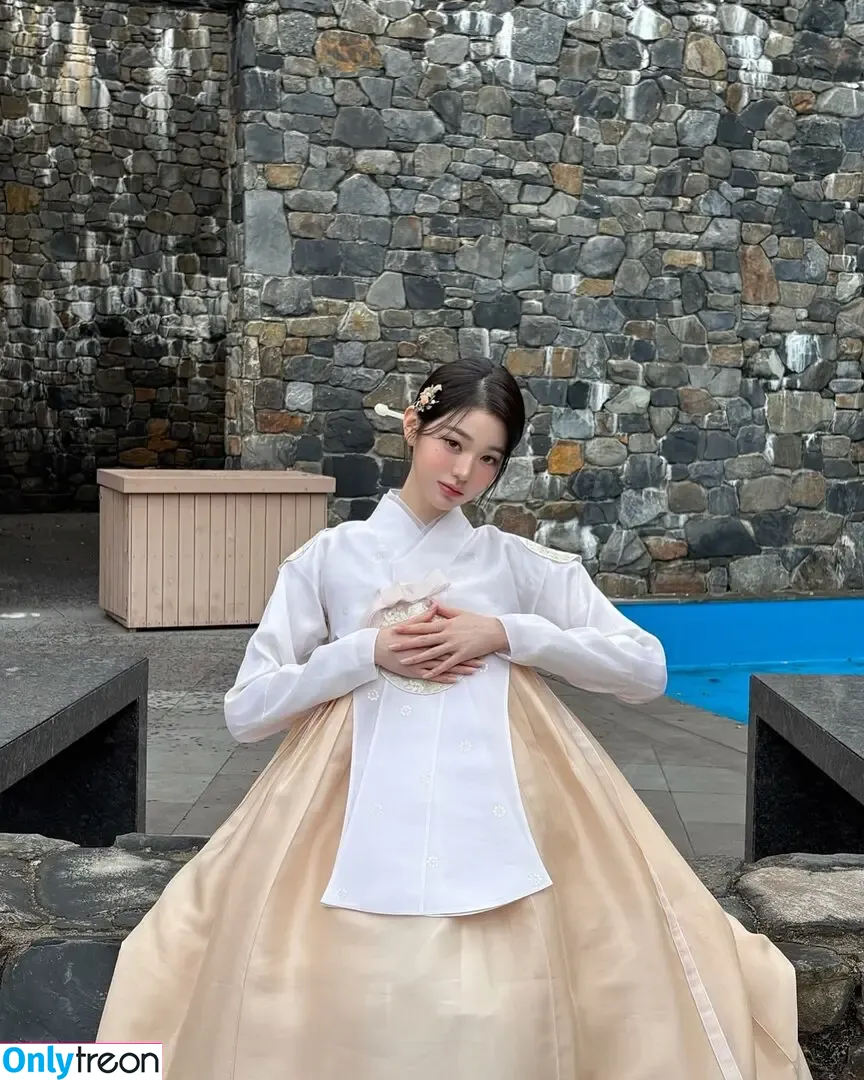 Jang Won-young nude photo #3712 (for_everyoung10 / 장원영 WONYOUNG)