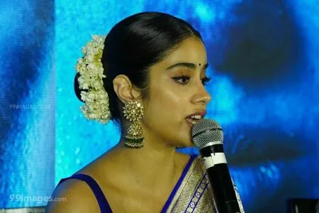 Janhvi Kapoor / janhvikapoor / janhvikapoorr nude photo #0062