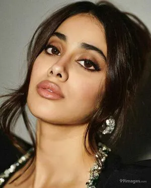 Janhvi Kapoor / janhvikapoor / janhvikapoorr nude photo #0067