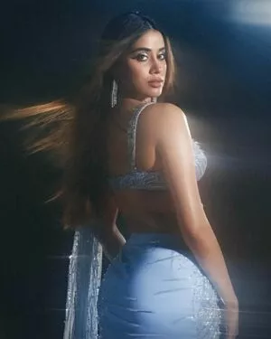 Janhvi Kapoor / janhvikapoor / janhvikapoorr nude photo #0151