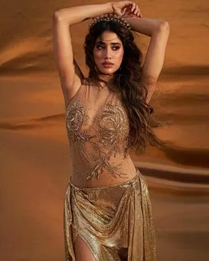 Janhvi Kapoor / janhvikapoor / janhvikapoorr nude photo #0167