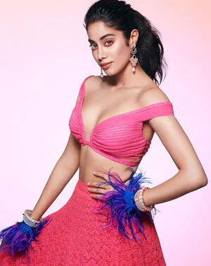 Janhvi Kapoor / janhvikapoor / janhvikapoorr фото голая #0179