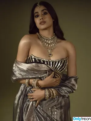 Janhvi Kapoor / janhvikapoor / janhvikapoorr nude photo #0266