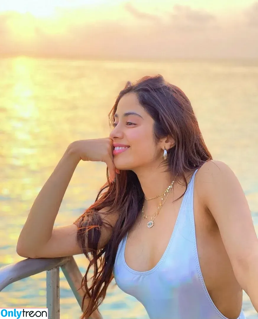 Janhvi Kapoor nude photo #0028 (janhvikapoor / janhvikapoorr)