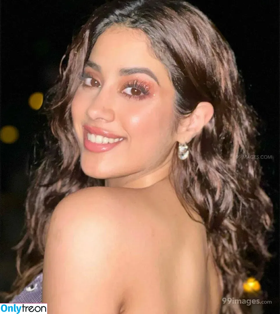 Janhvi Kapoor голая photo #0103 (janhvikapoor / janhvikapoorr)