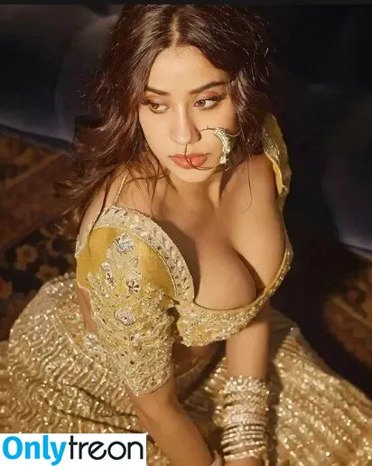 Janhvi Kapoor nude photo #0130 (janhvikapoor / janhvikapoorr)