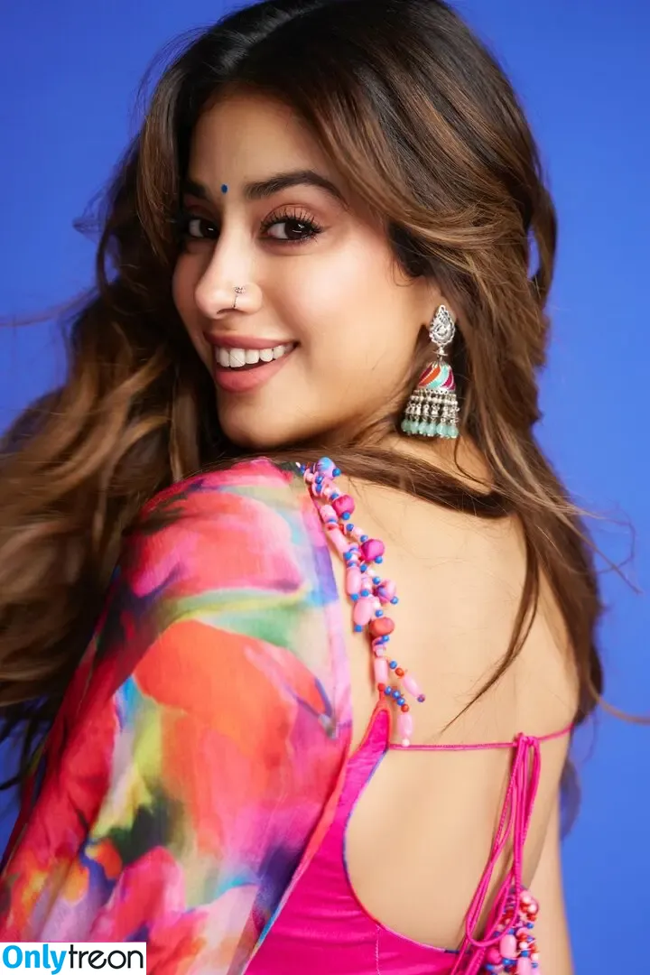 Janhvi Kapoor nude photo #0272 (janhvikapoor / janhvikapoorr)