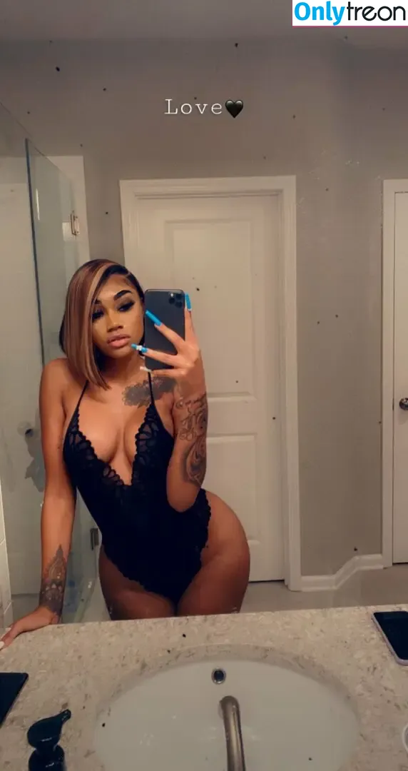 Jania Meshell nude photo #0010 (janiameshell)