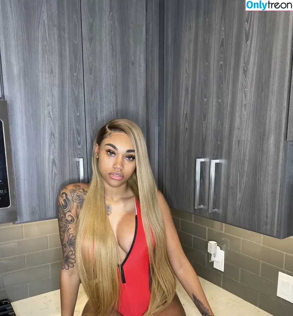 Jania Meshell голая photo #0018 (janiameshell)
