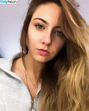 Janina Hille / itzjaninaa / janinahi фото голая #0011