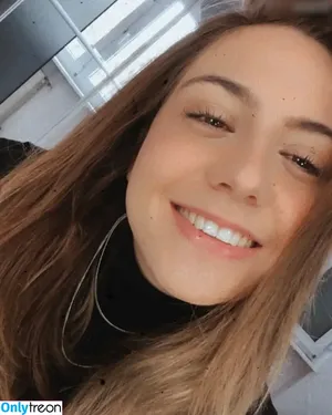 Janina Hille / itzjaninaa / janinahi фото голая #0018