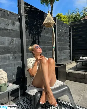Janine Kunze / janinekunzeofficial nude photo #0013