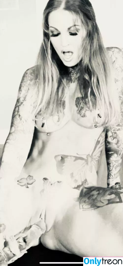 Janine Lindemulder nude photo #0024 (janinelindemulderforfans)