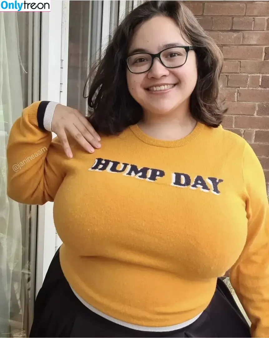 janineaam голая photo #0165 (janineaam)