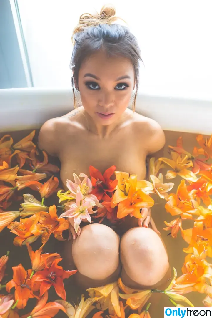 Janis True голая photo #0048 (janistrue)