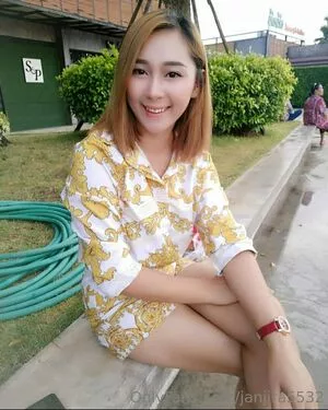 janjira5532 / janjira_jujang nude photo #0445