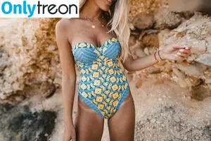 Janni Deler / jannid nude photo #0027